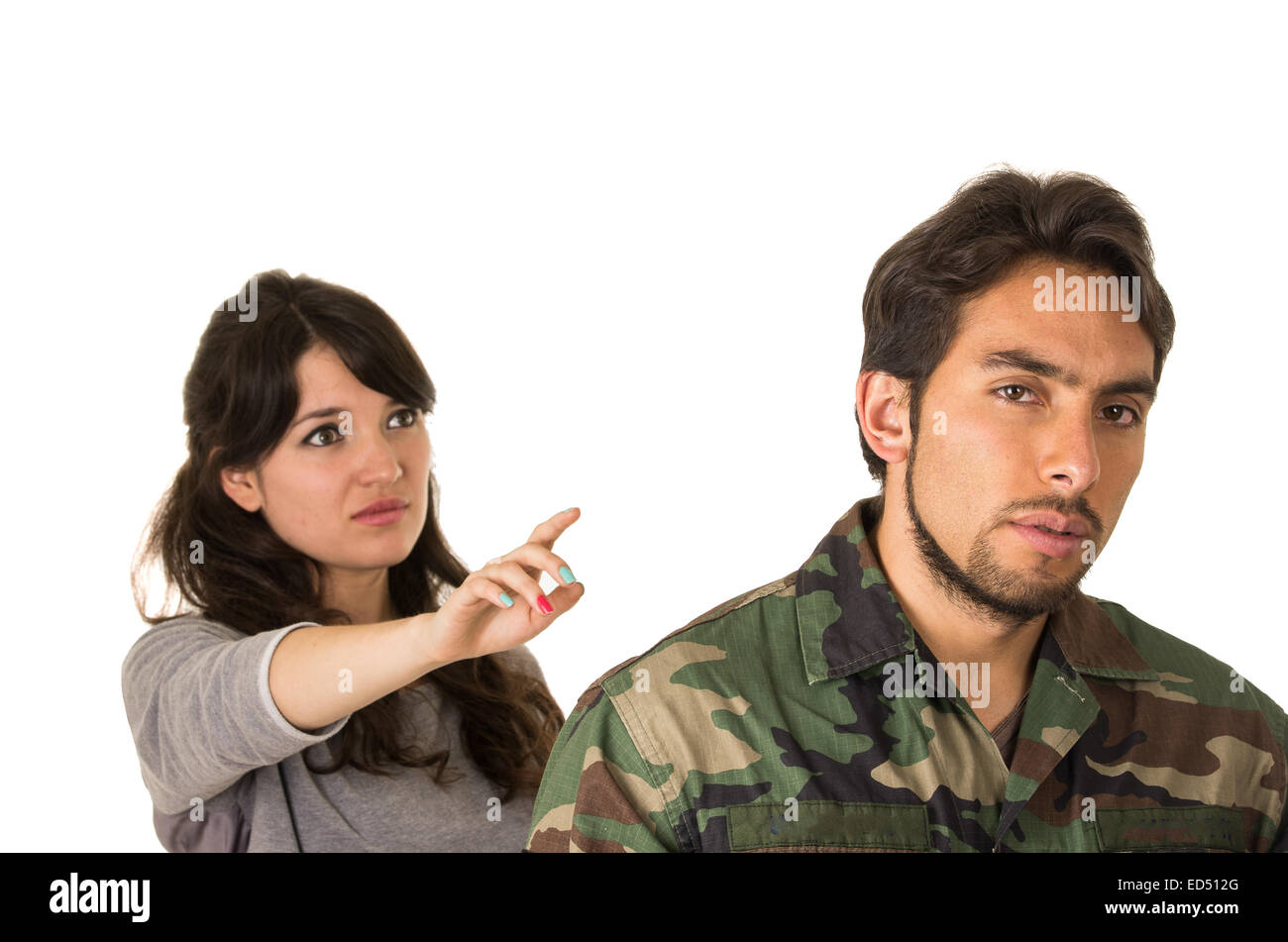 junge Frau und Soldat in Militäruniform sagen auf Wiedersehen-Bereitstellung Stockfoto