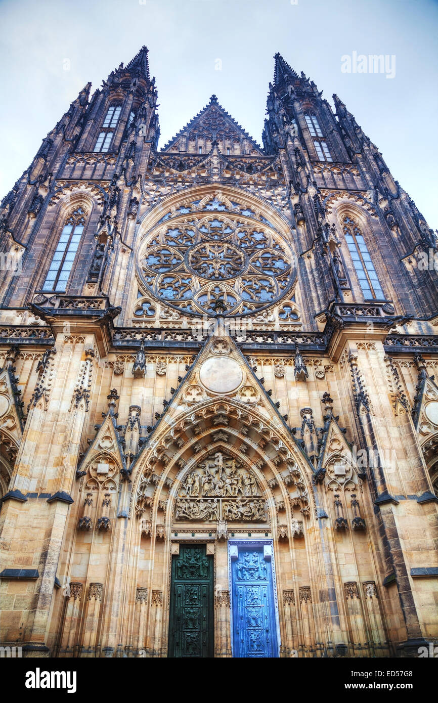 Sankt-Veits-Dom in Prag hautnah Stockfoto