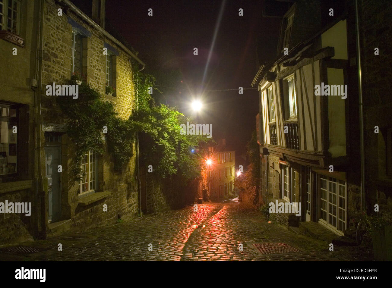 Rue du Petit Fort; Dinan Stockfoto