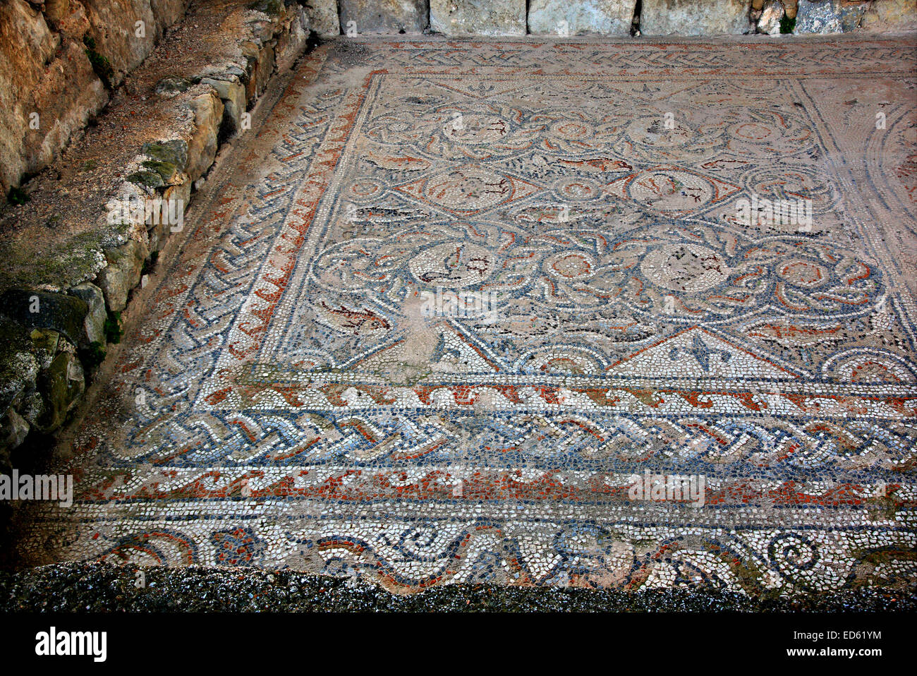 Beeindruckenden Mosaiken an der archäologischen Stätte des antiken Amphipolis, Serres, Mazedonien, Griechenland Stockfoto