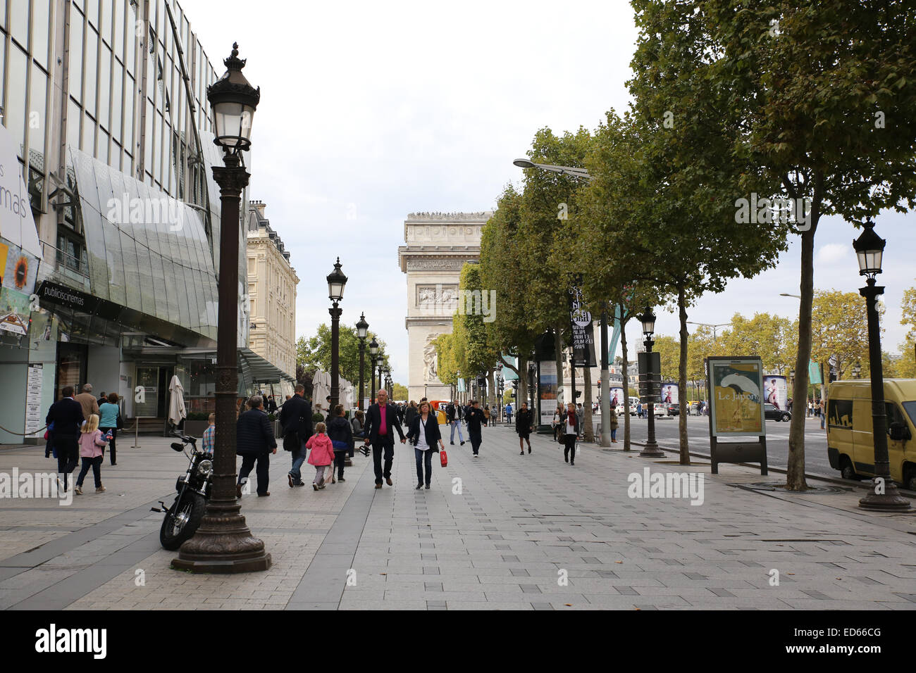 Paris Champs-Elysees Bürgersteig Stockfoto