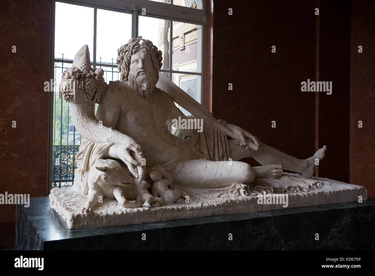 Griechische römische Skulptur innen französische Kunstmuseum Louvre Stockfoto
