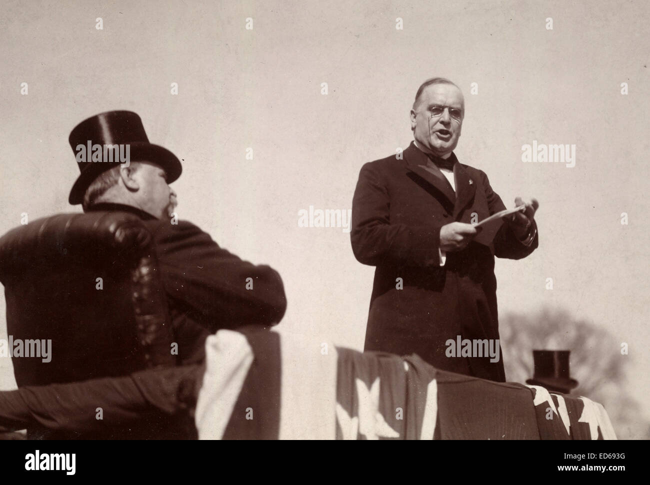Präsident McKinley Bereitstellung seiner Antrittsrede am 4. März 1897 als Cleveland, sitzt, hört Stockfoto