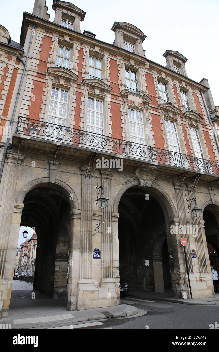 Place des Vosges-Gebäude Stockfoto