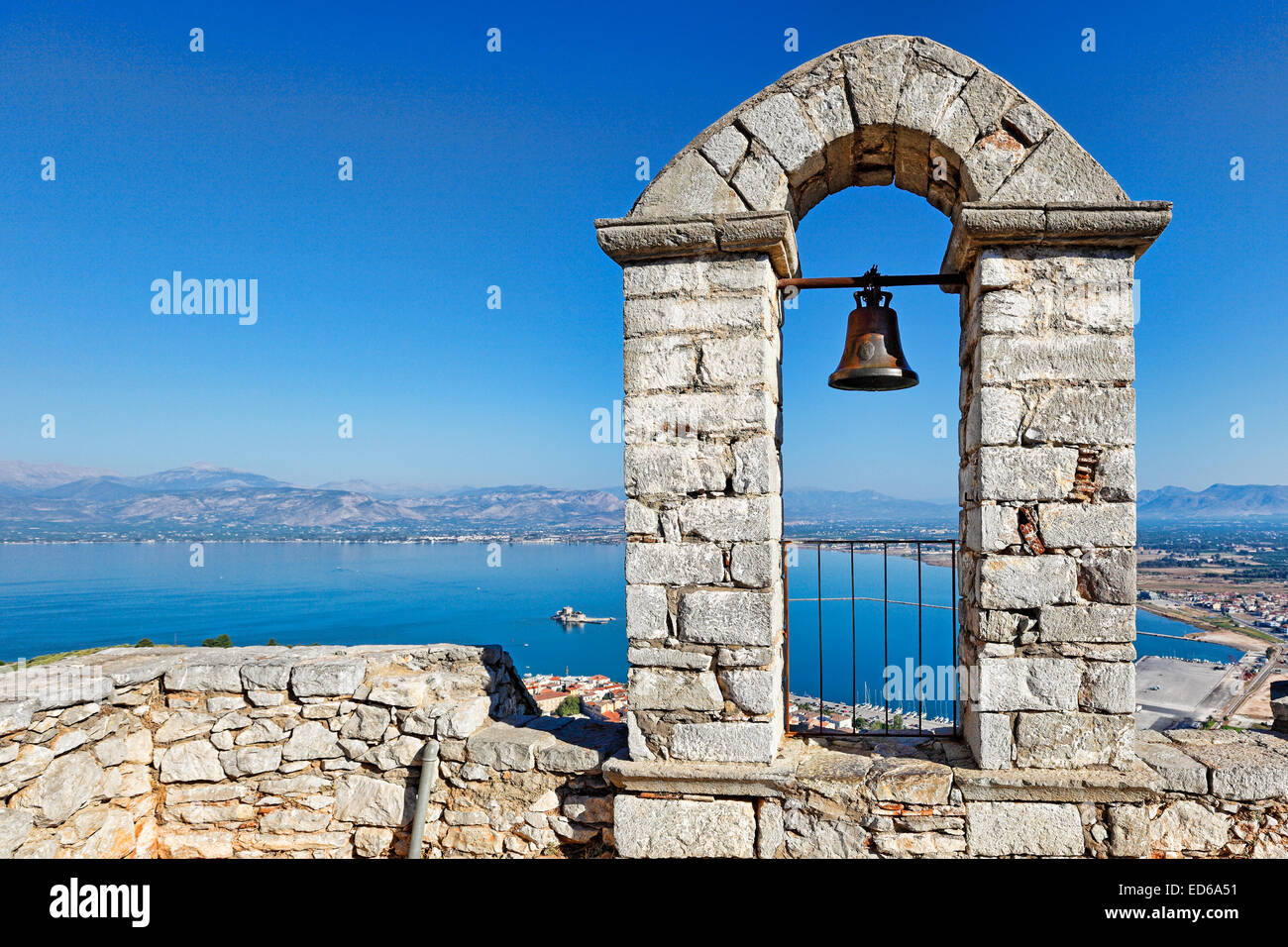 Die Bucht von Nafplio von der Burg Palamidi, Griechenland Stockfoto