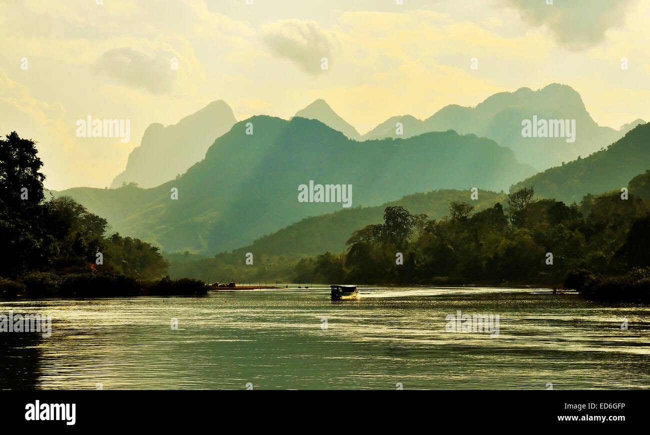 Nam Ou Fluss im nördlichen Laos Stockfoto