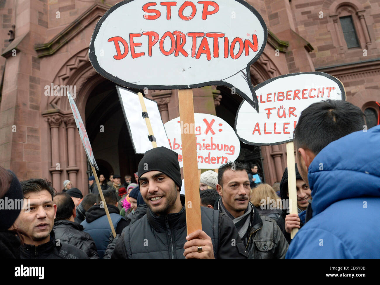 Flüchtlinge demonstrieren für Asyl in Freiburg, 6. Dezember 2014. 10, 2010 in Bad Krozingen Stockfoto