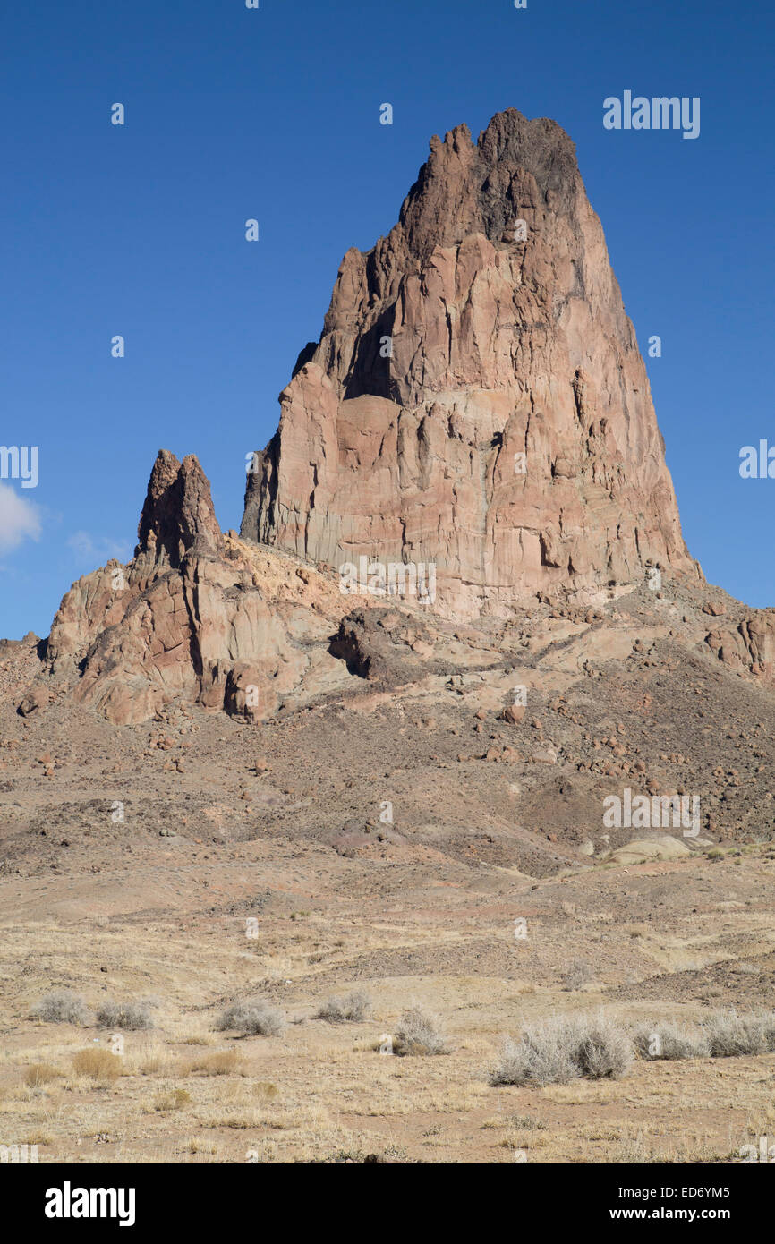 USA, Arizona, in der Nähe von Kayenta Agathla Peak Stockfoto