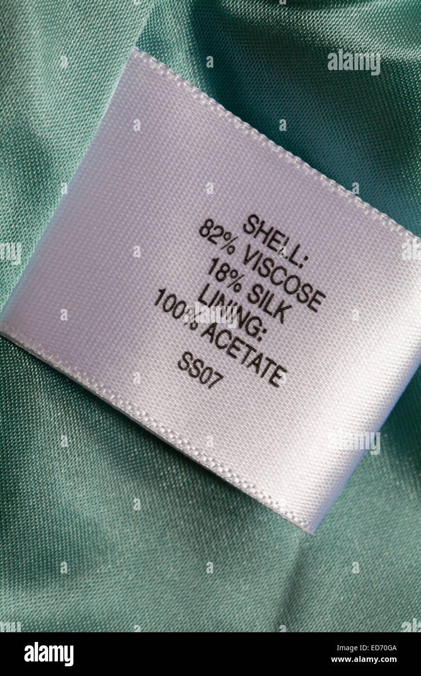 Etikett in der Jacke - Schale 82 % Viskose 18 % Seide Futter 100 % Acetat Stockfoto
