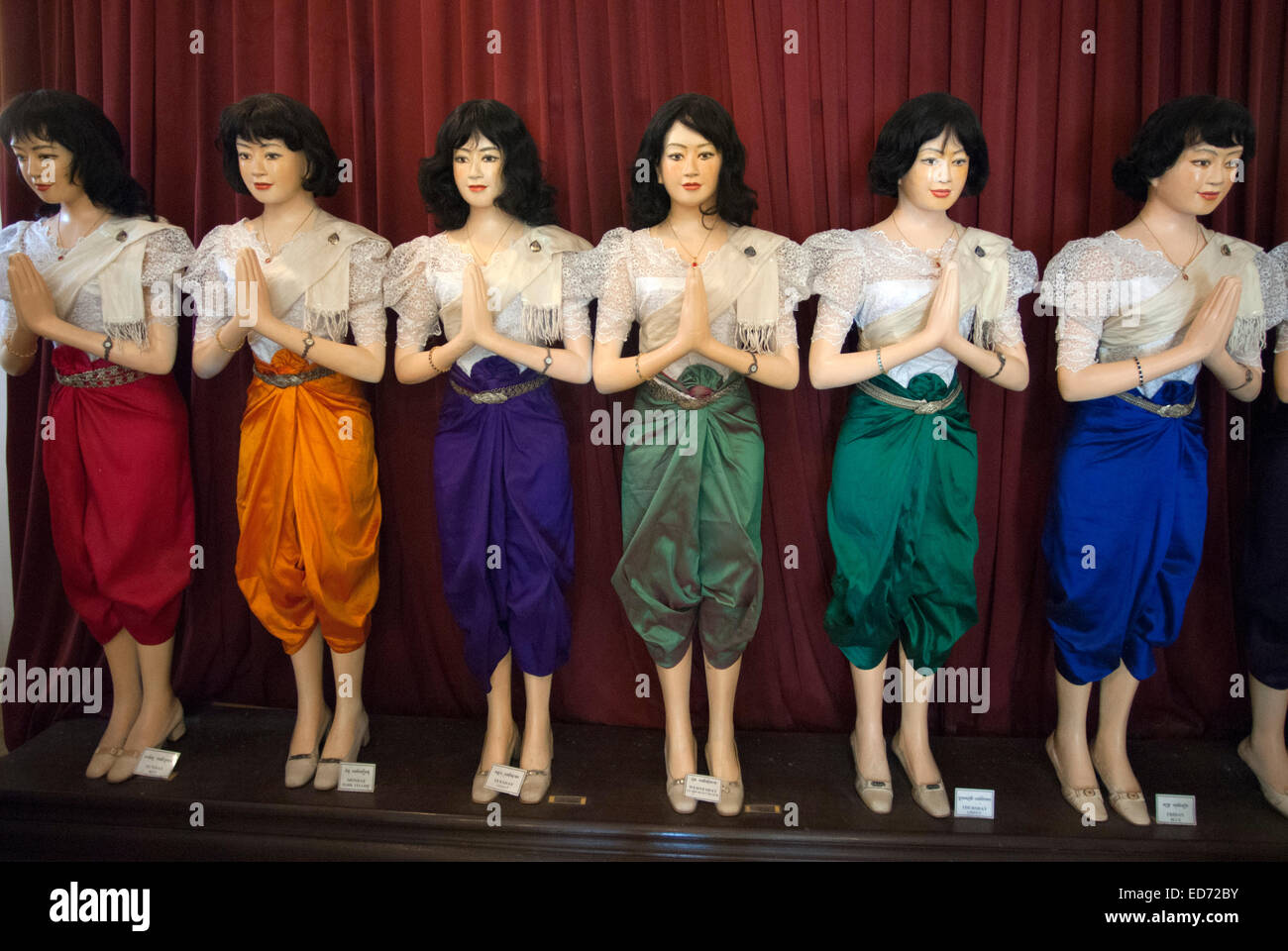 Traditionelle Kleidung kambodschanischen queen Phnom Penh. Königlicher Palast. Phnom Penh. Kambodscha. Asien. Es gibt drei wichtige Seidentextil Stockfoto