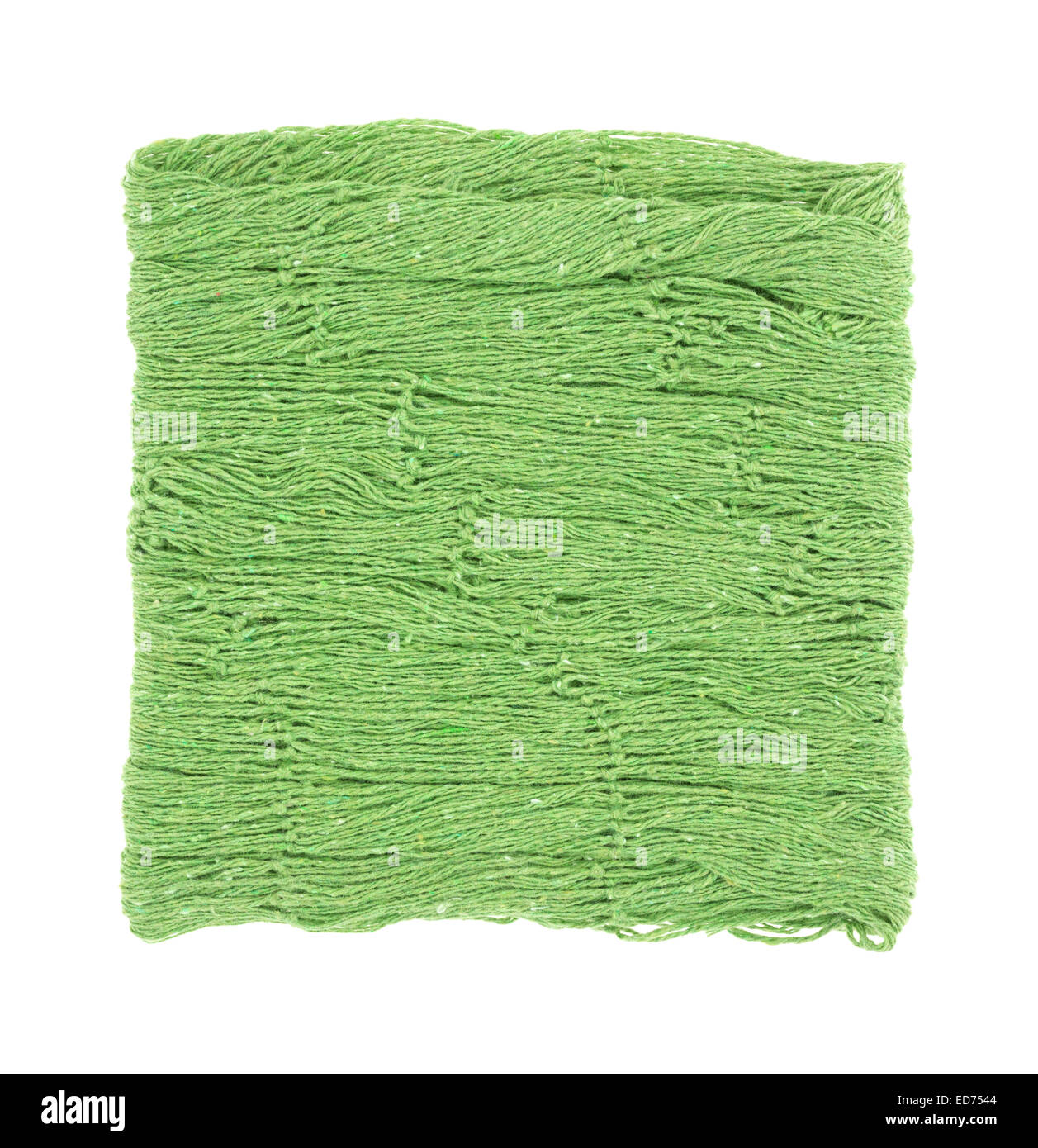 Eine neue dekorative grün gefärbten Handwerk Fischnetz ungeöffnet auf weißem Hintergrund. Stockfoto