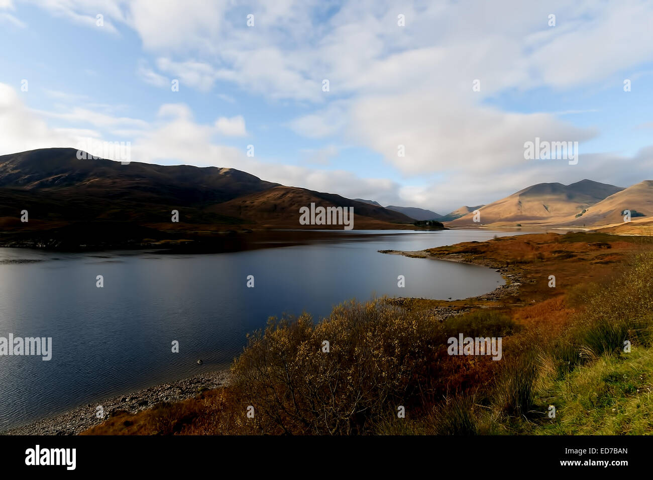 Loch Cluanie in den Highlands von Schottland Stockfoto