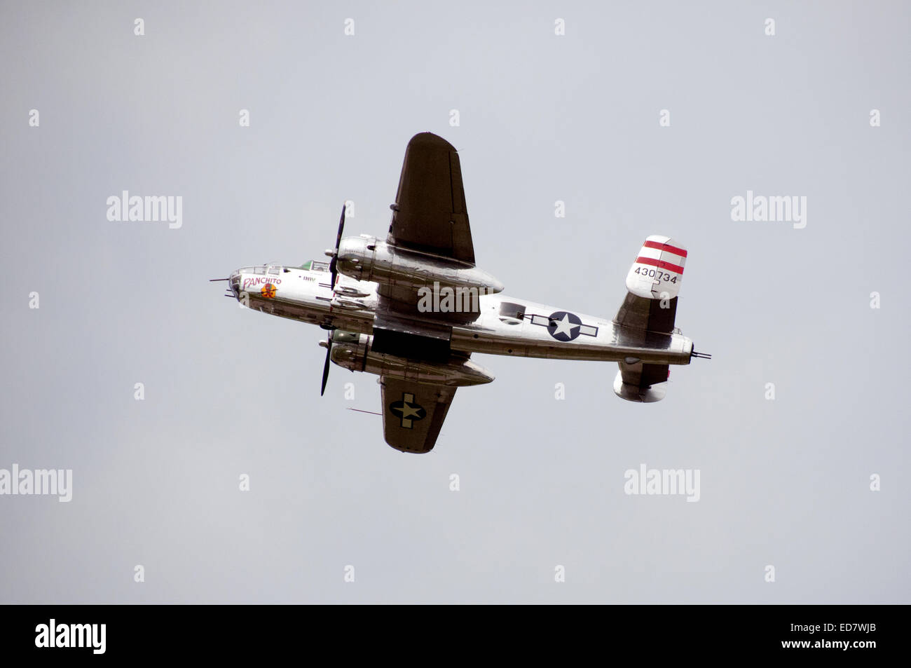 B-25J MITCHELL WWII BOMBER auf Airshow. Stockfoto