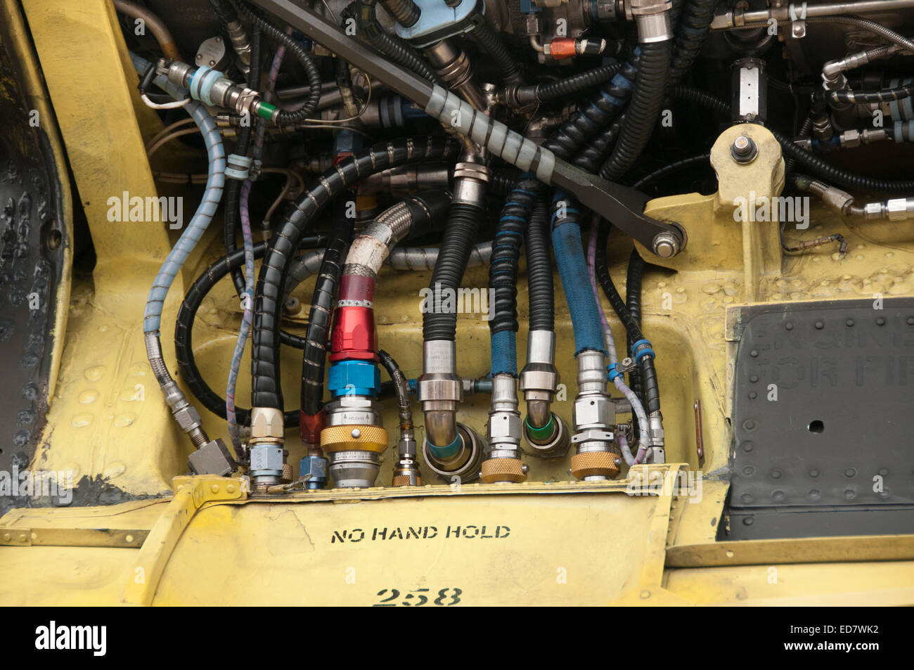 Wartung auf Militärhubschrauber. Stockfoto