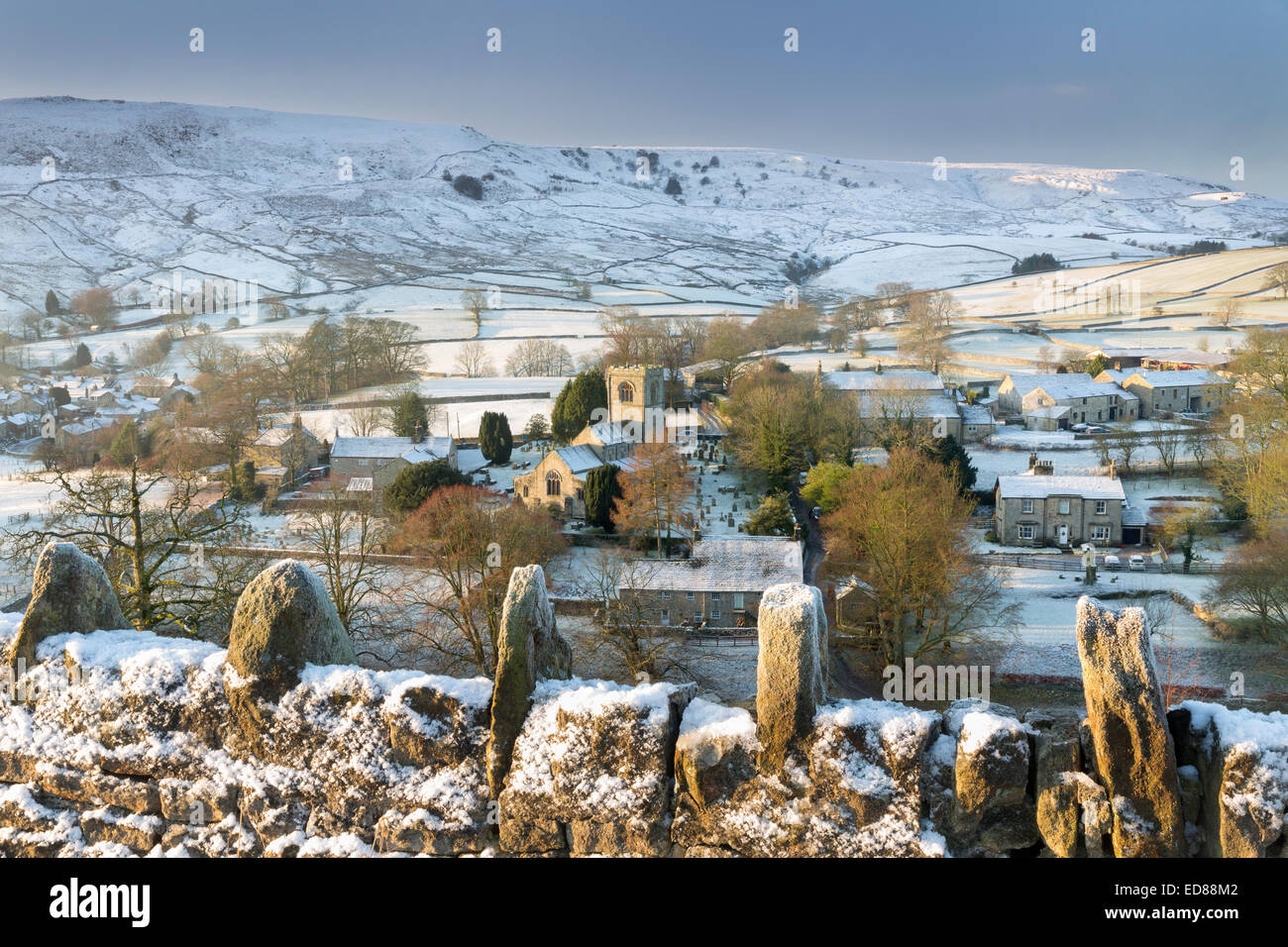 Burnsall Dorf am Fluß Wharfe in Wharfedale, The Yorkshire Dales, England. Stockfoto