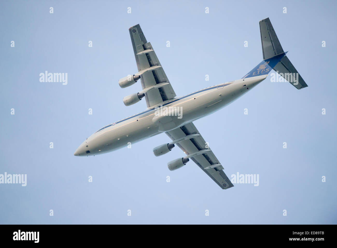 QQ101 Empire Test Pilotenschule Avro RJ100 Flugzeuge Stockfoto