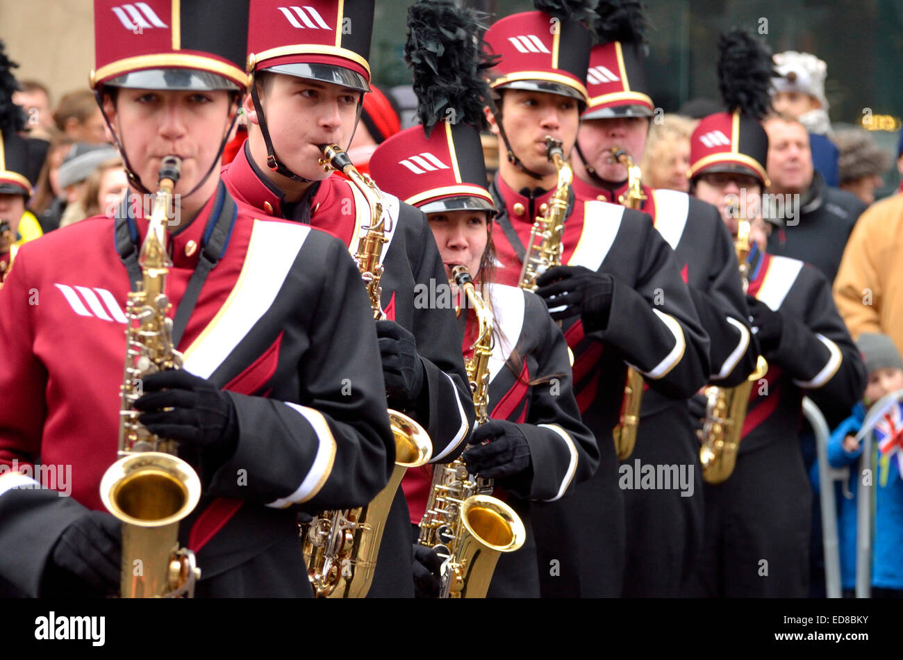 London, UK. 1. Januar 2015. Neujahr Parade von Piccadilly, Parliament Square. Middleton High School marching Band (Wisconsin) Stockfoto