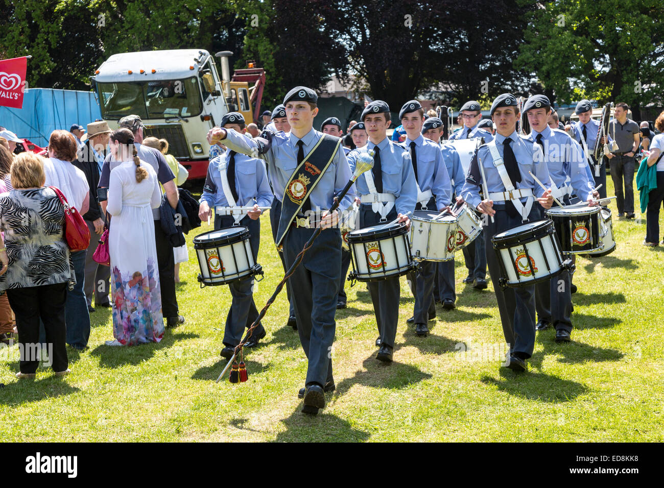 ATC Air Training Corps Kadetten marschierendes Band an der Steam Rally, Abergavenny, Wales, UK Stockfoto
