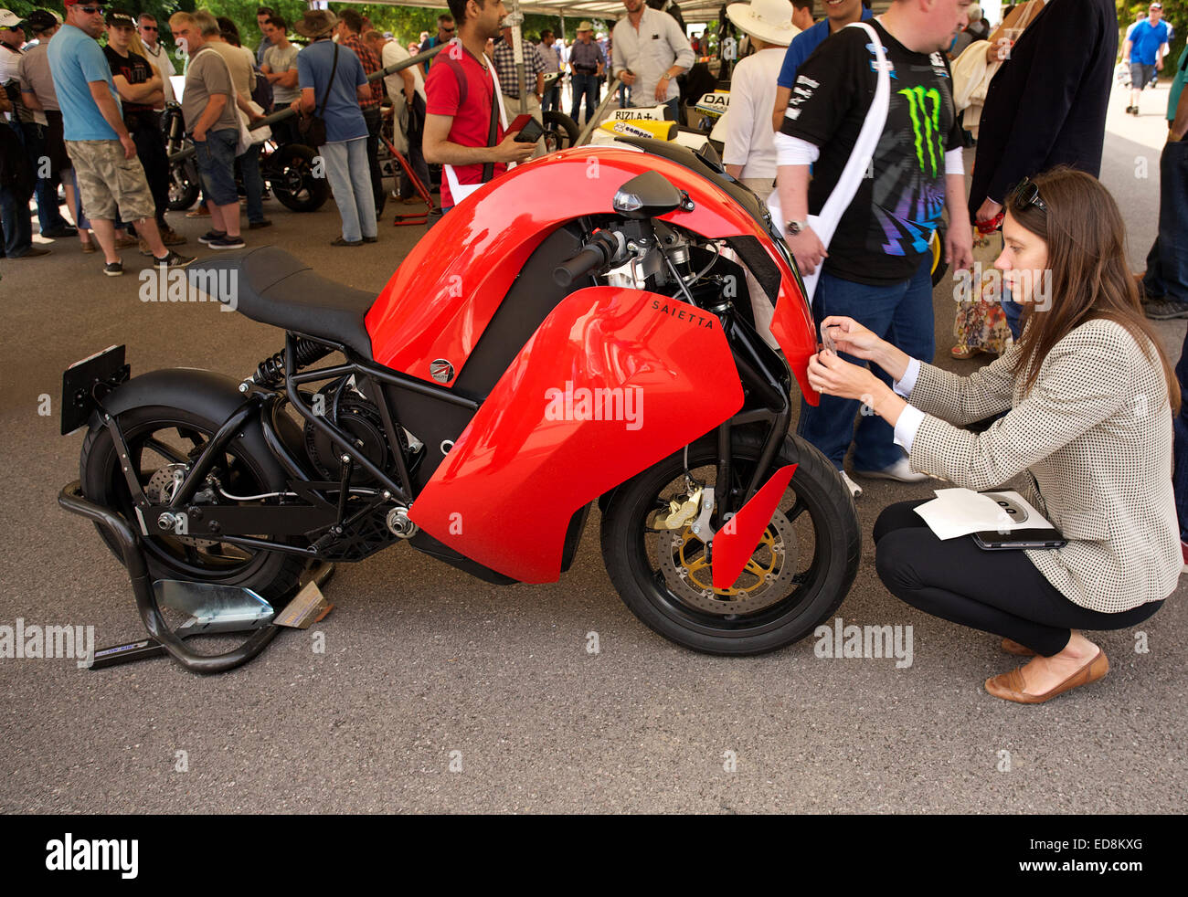 Saietta Elektromotorzyklus hergestellt von Agility Motors, einem britischen Unternehmen. Beschleunigung von 0 -60 mph in 3.9 Sekunden. Zu sehen beim Festival of Speed, 2014 Stockfoto