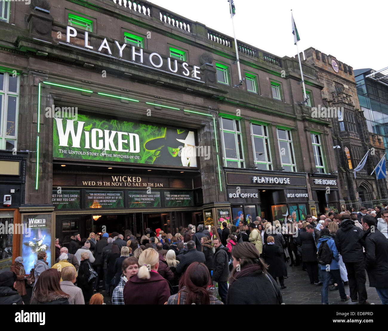Szenen außerhalb der Edinburgh Playhouse Theatre für die Produktion von Wicked, Schottland, UK Stockfoto