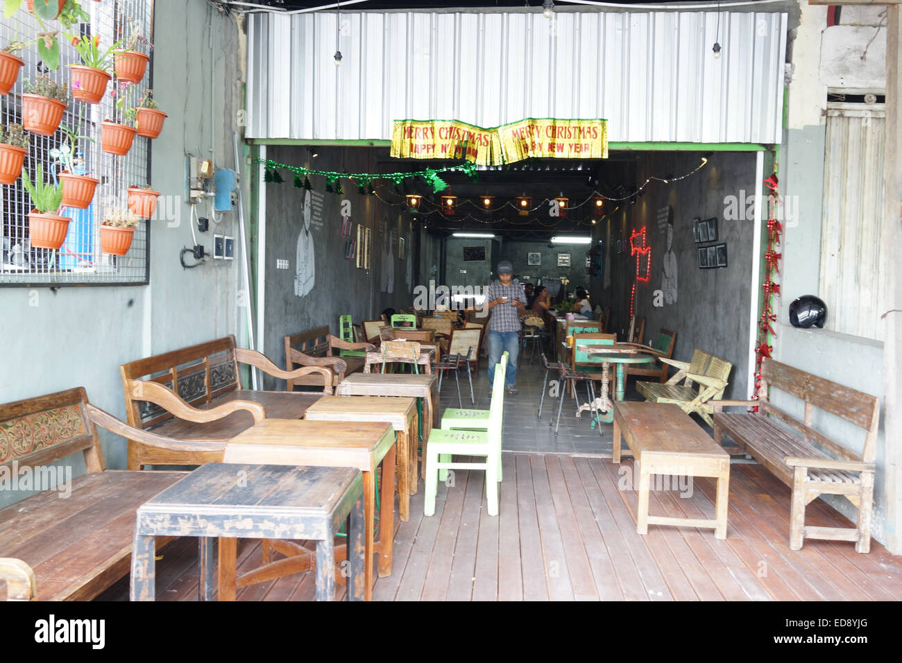 Ein Café in Kuta, Bali, Indonesien. Stockfoto