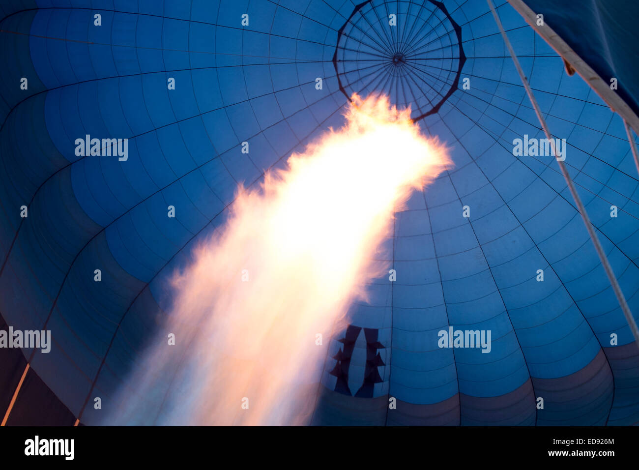 Hot Air Balloon Gasbrenner und Flamme Stockfoto