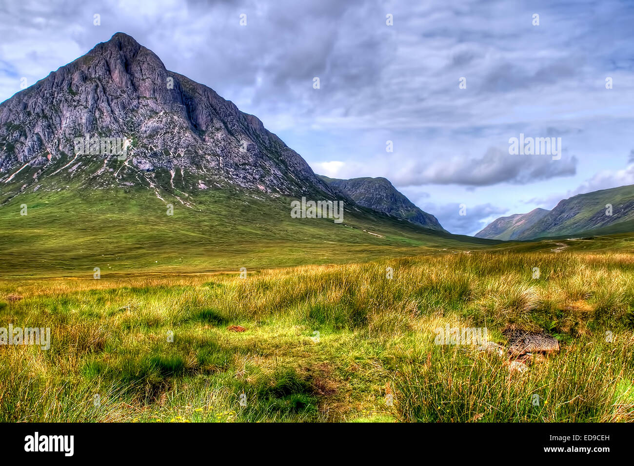 Buachaille Etive Mor in Glencoe in den Highlands von Schottland. Glencoe Village, wobei etwa 5 Meilen entfernt. Der erste Blick auf Gle Stockfoto