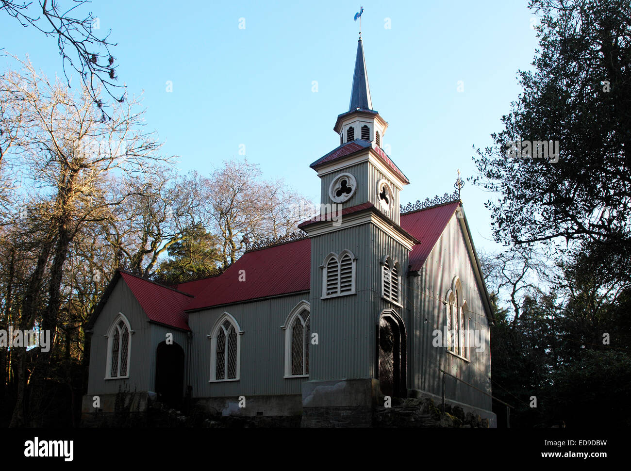 St Peters Zinn Tabernakel, Wellpappe Zinn Kirche in Irland im 19. Jahrhundert aus der Schweiz importiert. Stockfoto