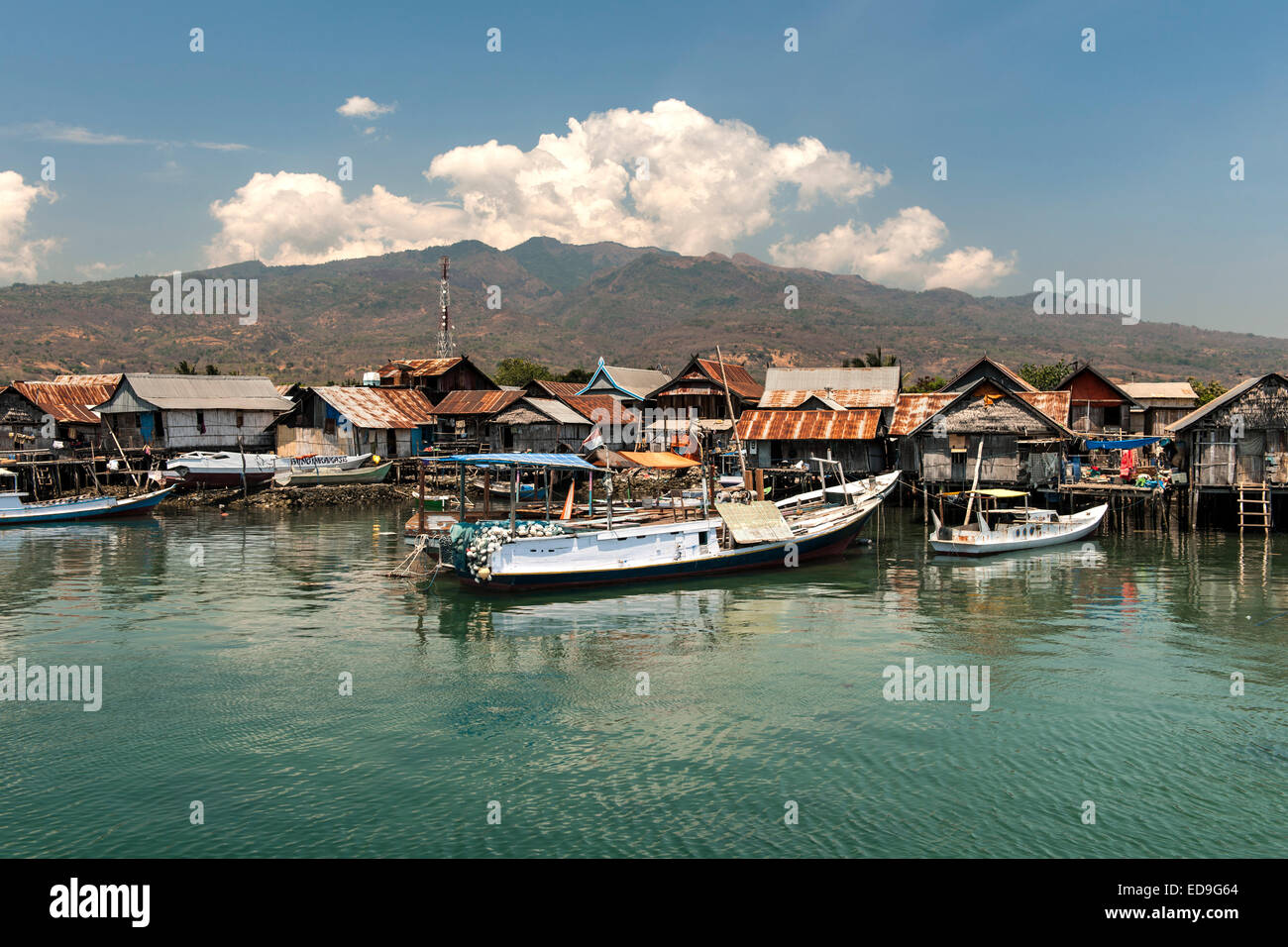 Wuring Fischerdorf in der Nähe von Maumere auf der Insel Flores, Indonesien. Stockfoto