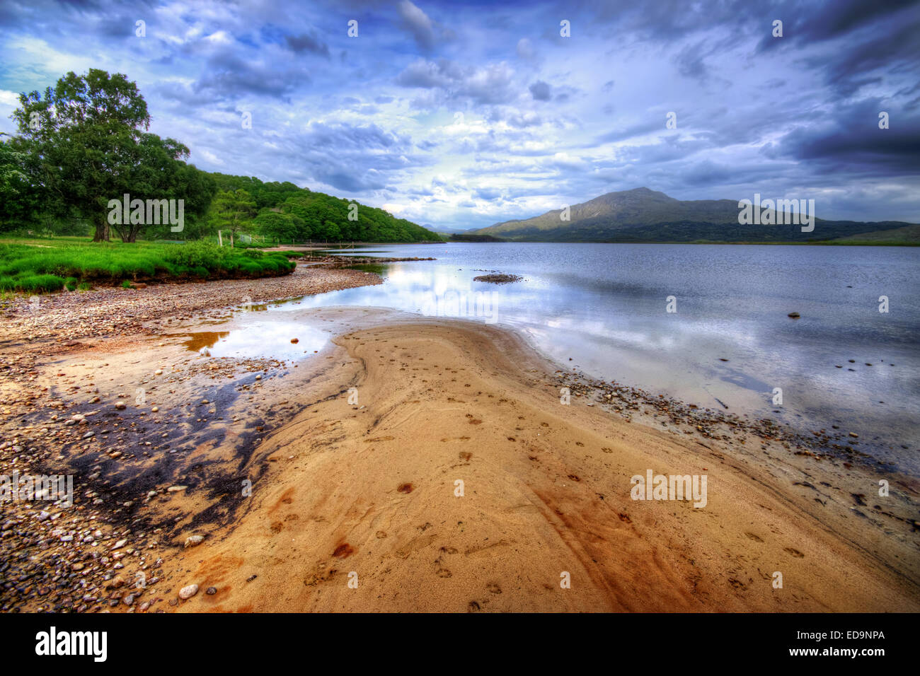 Loch Shiel in den Highlands von Schottland am Langal. Stockfoto