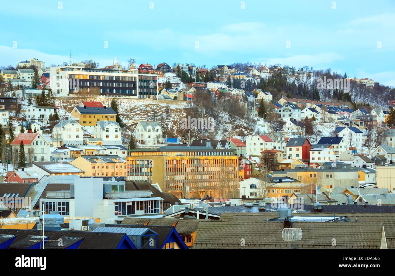 Tromso Stadtbild in der Abenddämmerung Troms-Norwegen Stockfoto