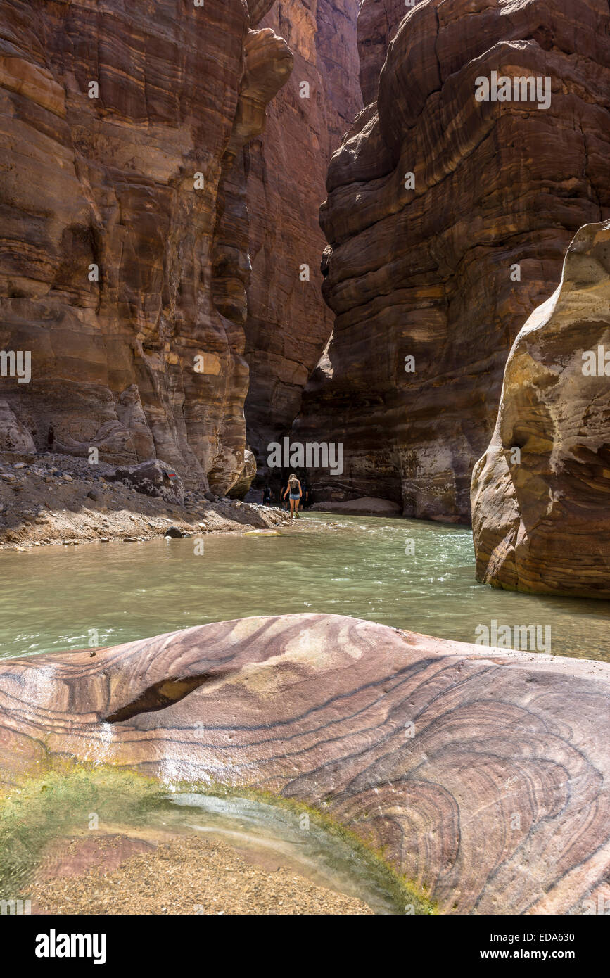 Die Mujib Reserve von Wadi Mujib ist das niedrigste Naturschutzgebiet der Welt, befindet sich in der bergigen Landschaft im Osten von t Stockfoto