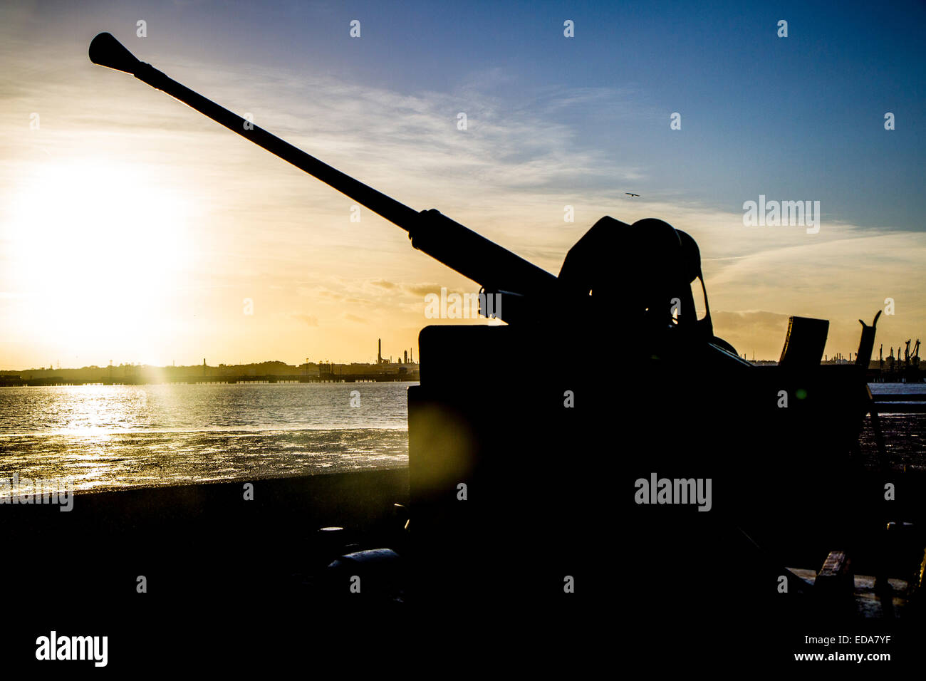 Weltkrieg 2 Anti Aircraft Gun auf Southampton Wasser in Hamble Gemeinsamen Stockfoto