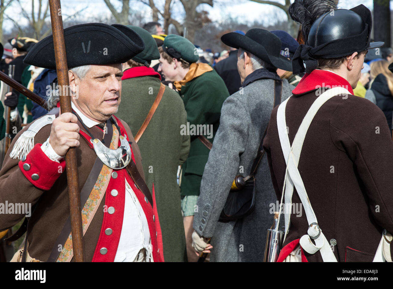 Reenactors im jährlichen General George Washington überquert den Delaware River aus Pennsylvania in New Jersey auf Weihnachten Da Stockfoto