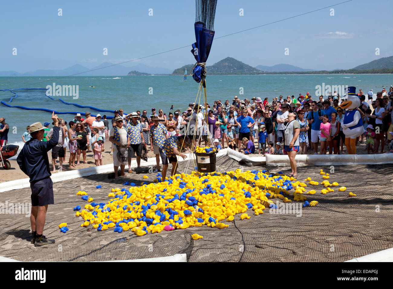Rotary Club fördert für das Entenrennen in Palm Cove Australien Stockfoto