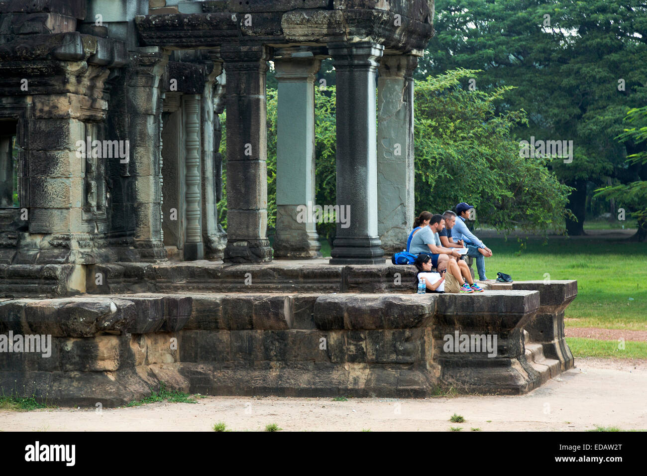 Touristen auf den Tempel von Angkor Wat, Siem Reap, Kambodscha Stockfoto