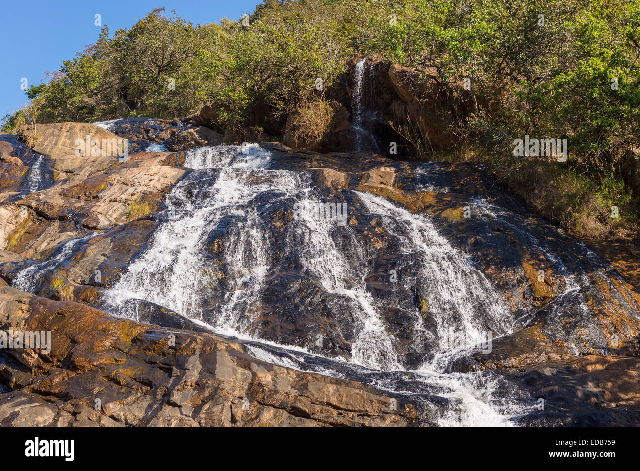 HHOHHO, Swasiland, Südafrika - Phophonyane Nature Reserve Wasserfall. Stockfoto