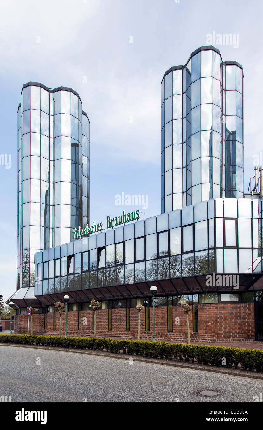 Gespiegelt Glastürmen, friesische Sudhaus, Jever, Friesland, Niedersachsen, Deutschland Stockfoto