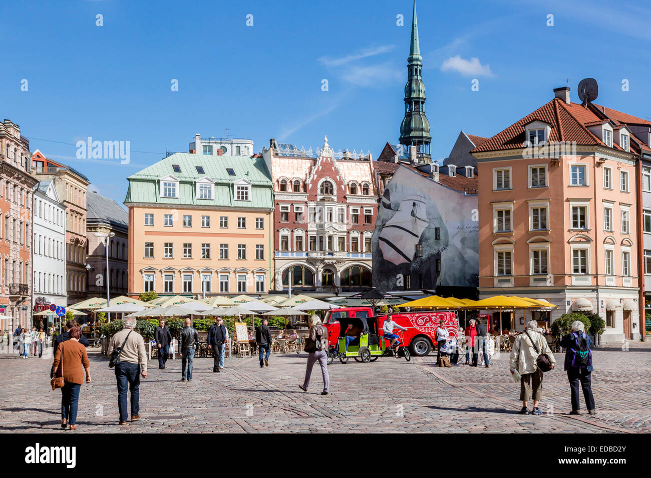 Domplatz in der Altstadt, Riga, Lettland Stockfoto