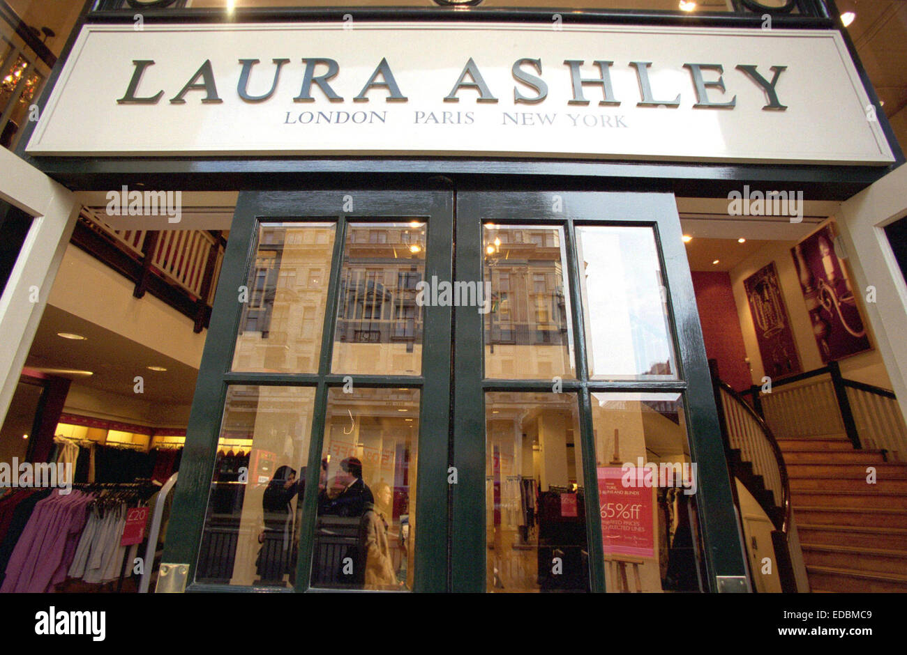 Ein laura ashley store Fotos und Bildmaterial in hoher Auflösung Alamy