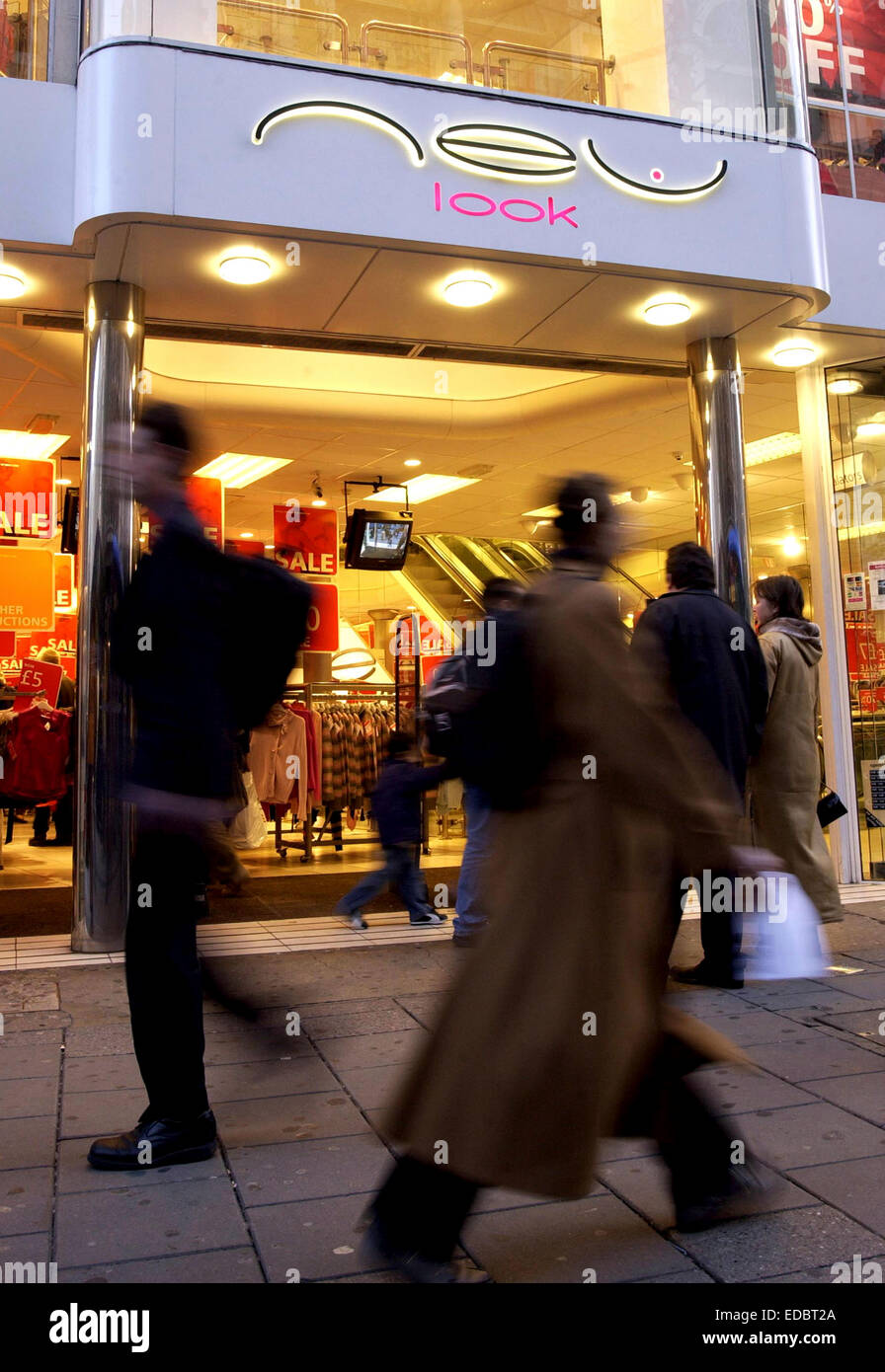 Bild zeigt ein New Look-Geschäft im Zentrum von London. Stockfoto