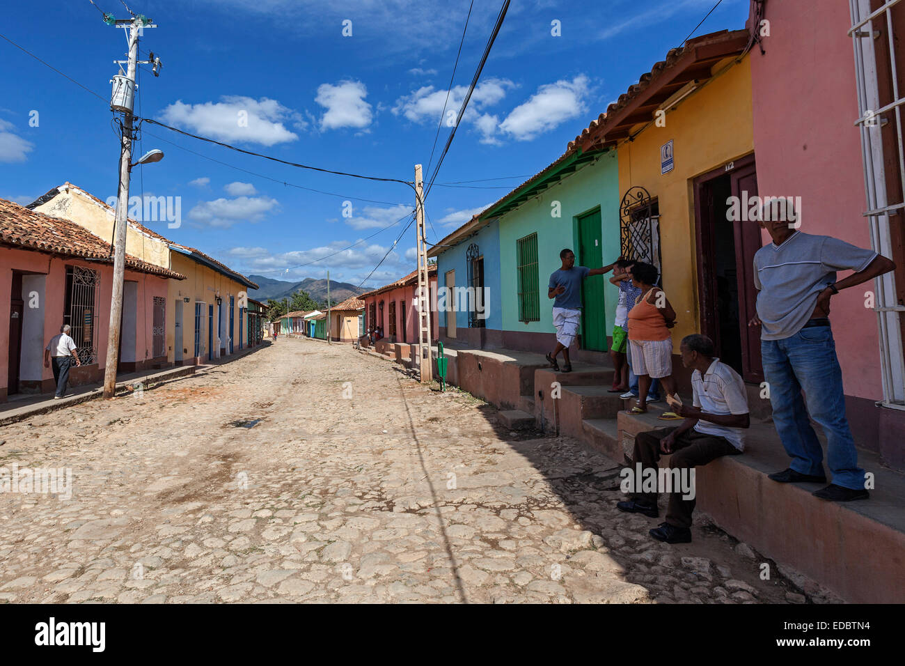 Straße und typischen bunten Häusern, Trinidad, Kuba Stockfoto