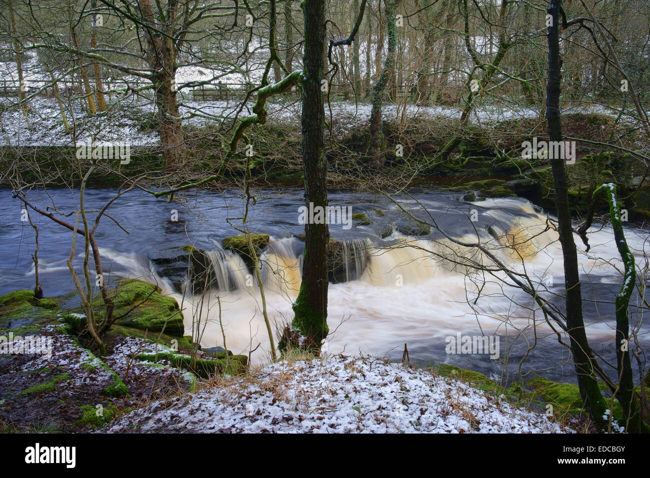 UK, Derbyshire, Peak District, Yorkshire Brücke fällt Stockfoto