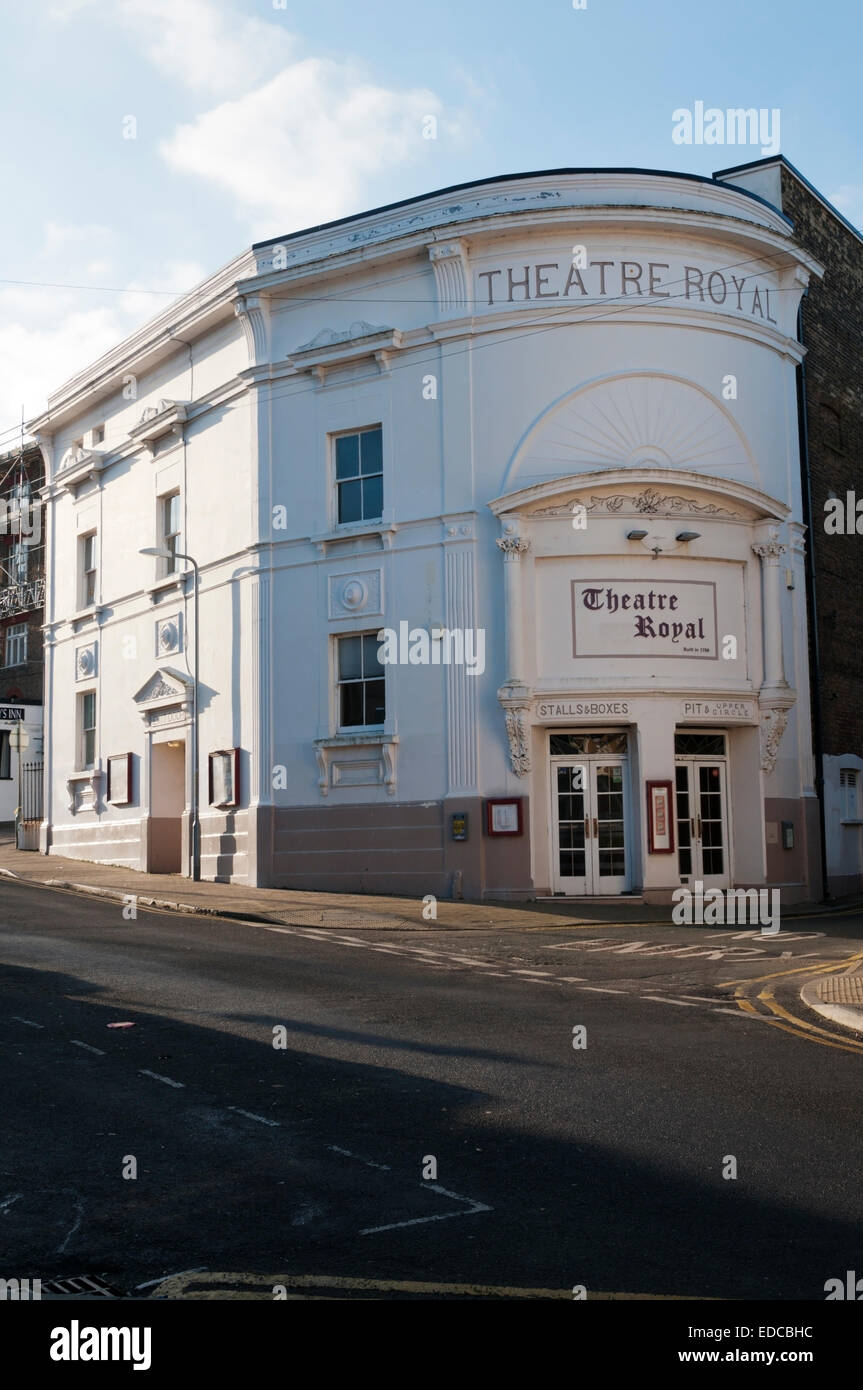 Theatre Royal in Margate stammt aus dem Jahr 1787 und ist Grad II * aufgeführt. Es wurde ausgiebig intern im 19. Jahrhundert verändert. Stockfoto