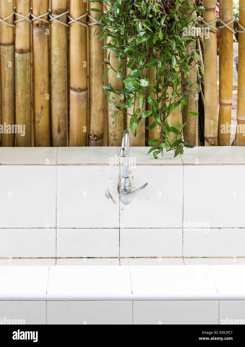 Chrom wasserhahn -Fotos und -Bildmaterial in hoher Auflsung  Alamy