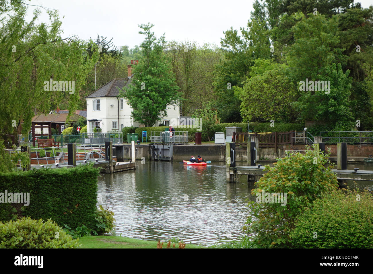 Marlow (historisch große Marlow oder Chipping Marlow) ist eine Stadt Andcivil Gemeinde Gerichtsbezirks Wycombe in South Buckinghamshire Stockfoto