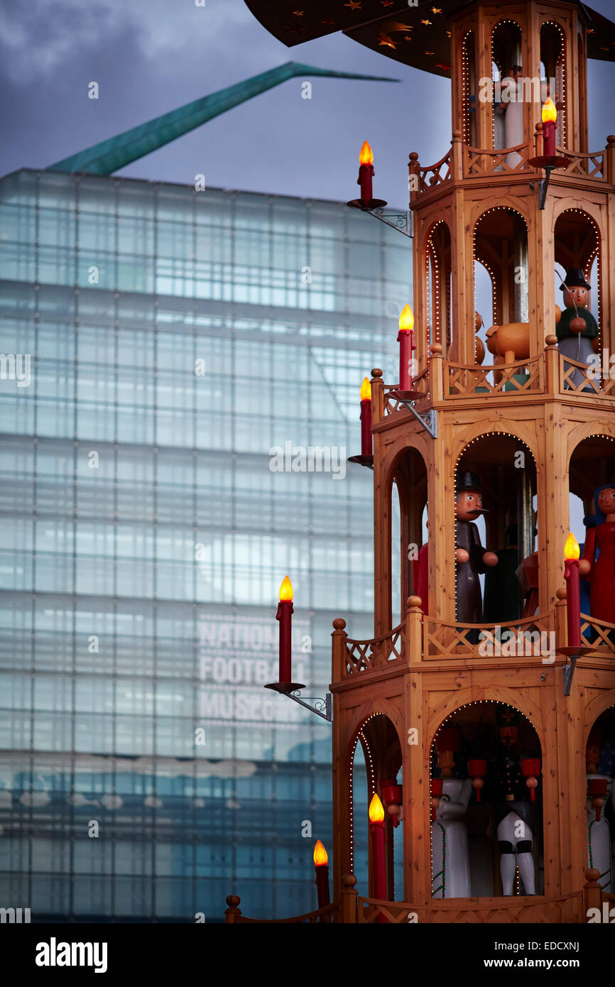 Manchester deutsche Weihnachtsmärkte 2014 in Manchester Kathedrale Gärten Stockfoto