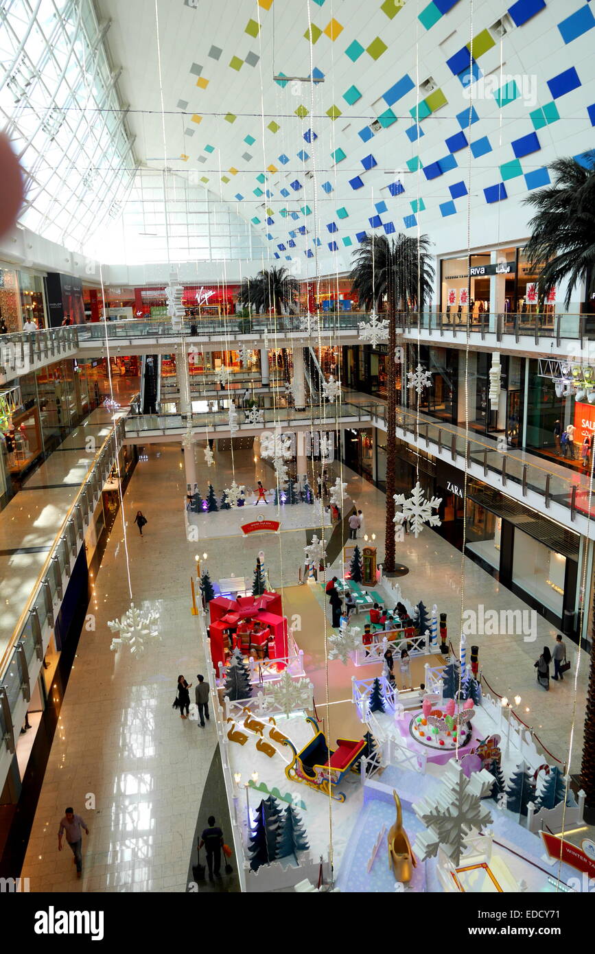 Innere des City Center Mall zu Weihnachten, Königreich von Bahrain Stockfoto