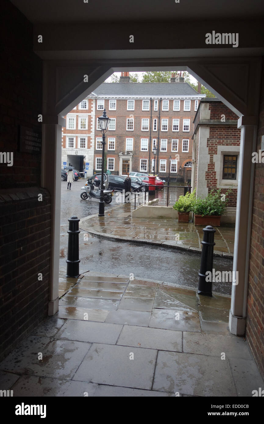 In London gibt es mehrere "rechtliche Quadrate", vielleicht der bekannteste ist Grays Inn, das gehört zu den vier Inns Of Court Stockfoto