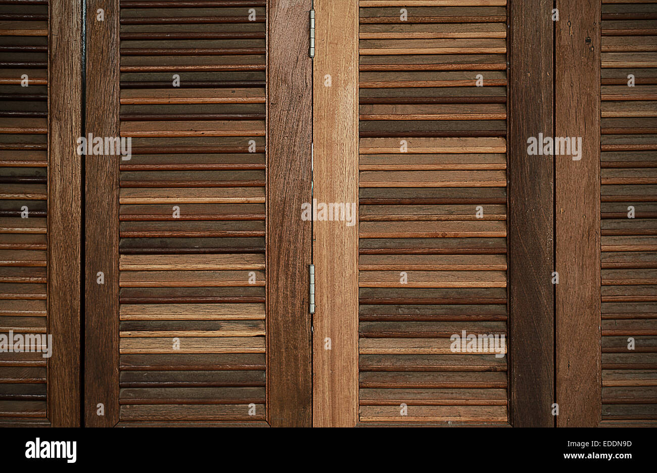Das Holz Lamelle Tür alte Zustand klassischen Stil Stockfoto